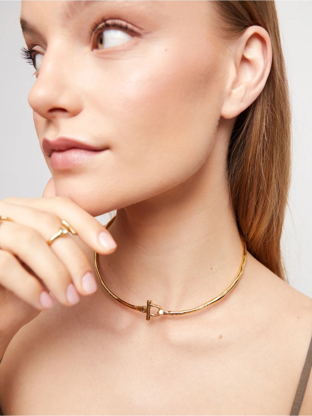 UNO de 50 Small Clasp Gold Necklace